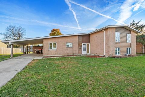 320 Naples Dr, Rantoul, IL 61866 photo 1