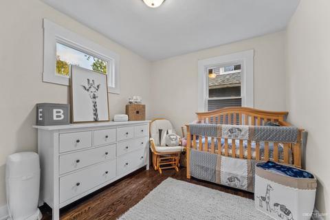 702 Jackson St, Aurora, IL 60505 photo 8