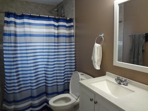 712 N Green Dr, Wheeling, IL 60090 photo 11