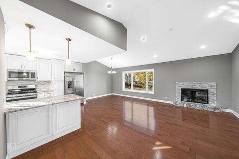 984 Grant St, Bartlett, IL 60103 photo 5