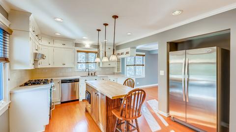 5091 Chambers Dr, Hoffman Estates, IL 60010 photo 12