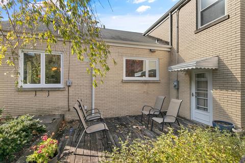 640 Selborne Rd, Riverside, IL 60546 photo 22