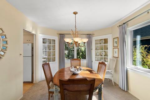 640 Selborne Rd, Riverside, IL 60546 photo 9