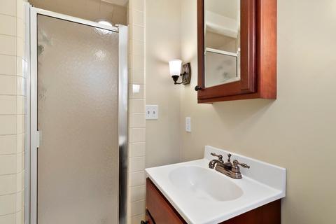 640 Selborne Rd, Riverside, IL 60546 photo 18
