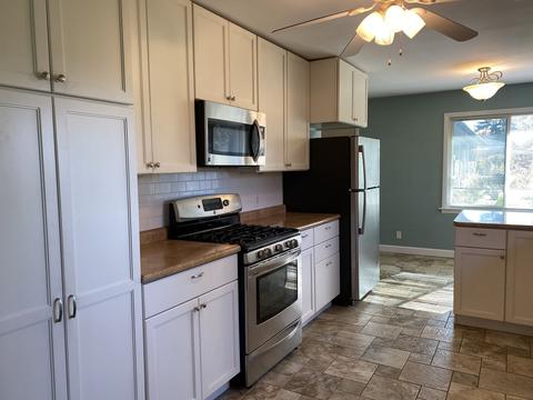 907 Vale St, Bloomington, IL 61701 photo 8