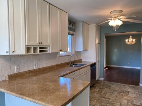 907 Vale St, Bloomington, IL 61701 photo 10