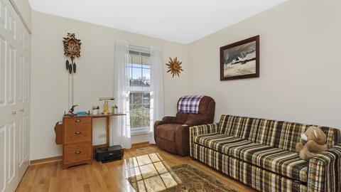 630 W Paddock Dr, Wheeling, IL 60090 photo 13