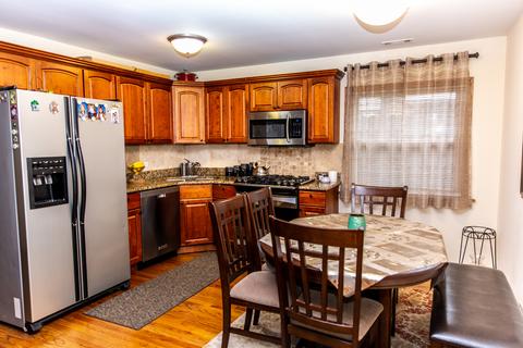 4116 Maple Ave, Lyons, IL 60534 photo 2