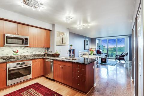 807 Davis St #710, Evanston, IL 60201 photo 5