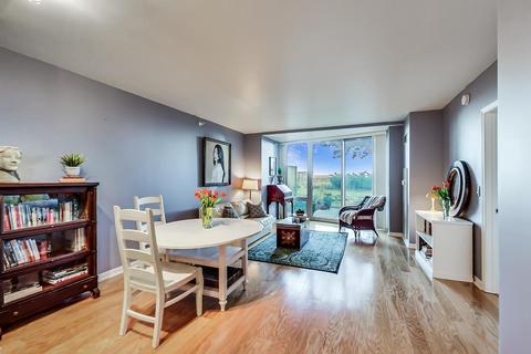 807 Davis St #710, Evanston, IL 60201 photo 3