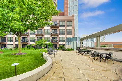 807 Davis St #710, Evanston, IL 60201 photo 22
