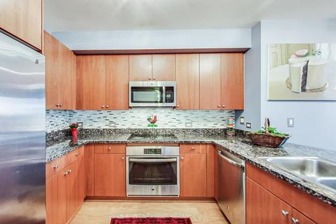 807 Davis St #710, Evanston, IL 60201 photo 6