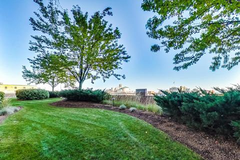807 Davis St #710, Evanston, IL 60201 photo 18