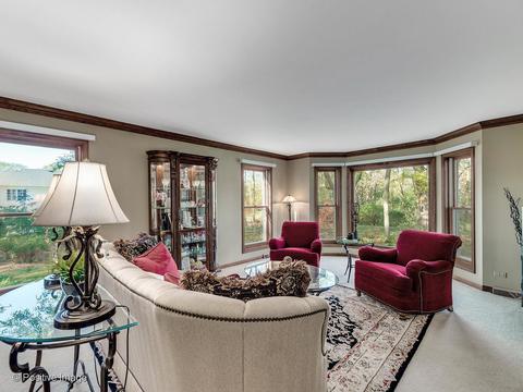 2 S045 Twin Oaks Dr, Wheaton, IL 60189 photo 12