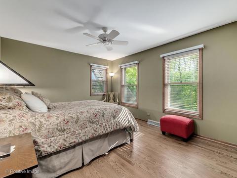 2 S045 Twin Oaks Dr, Wheaton, IL 60189 photo 17