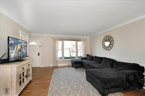 1413 77th St, Darien, IL 60561 photo 3