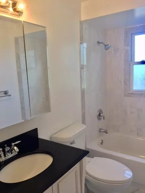 16518 California Ave, Markham, IL 60426 photo 7