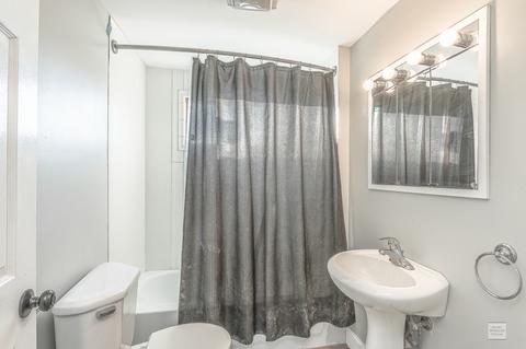 216 E Clark St, Plano, IL 60545 photo 9