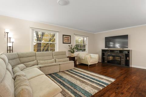 1165 Hassell Rd, Hoffman Estates, IL 60169 photo 5