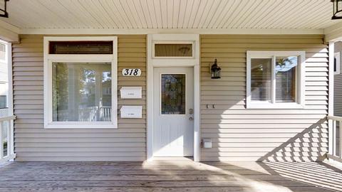 318 E Locust St, Bloomington, IL 61701 photo 3