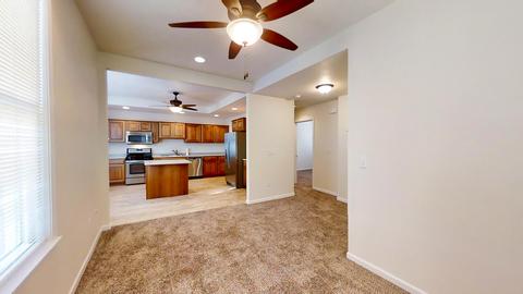 318 E Locust St, Bloomington, IL 61701 photo 12