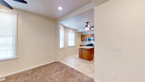 318 E Locust St, Bloomington, IL 61701 photo 10