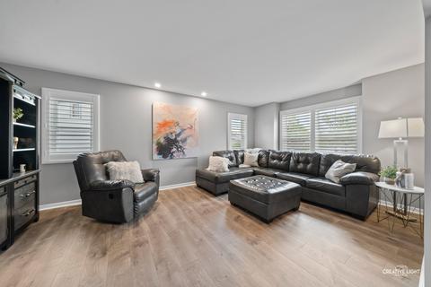 858 Kent Cir, Bartlett, IL 60103 photo 6