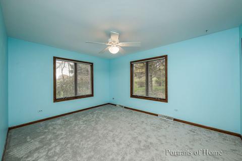 39 W237 Hogan Hl, Elgin, IL 60124 photo 12