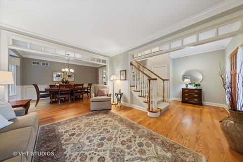 414 Turf Ln, Wheaton, IL 60187 photo 4