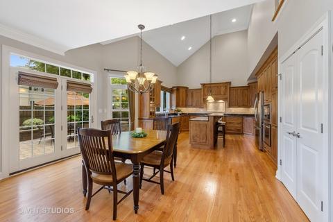 414 Turf Ln, Wheaton, IL 60187 photo 9