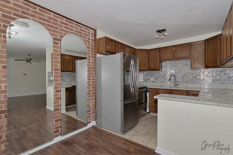 2400 Algonquin Rd #13, Rolling Meadows, IL 60008 photo 8
