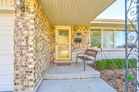 19210 Sherman St, Lansing, IL 60438 photo 3