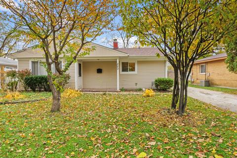 223 Cindy Ln, Wheeling, IL 60090 photo 1