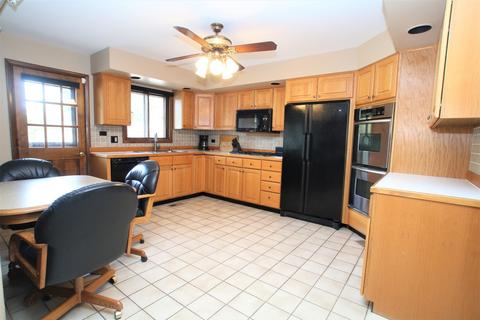 613 Willow St, Itasca, IL 60143 photo 3