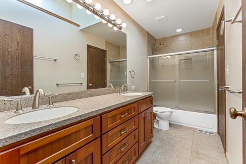 1171 Independence Dr, Bartlett, IL 60103 photo 10