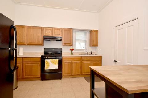 311 Orange St, Elgin, IL 60123 photo 8