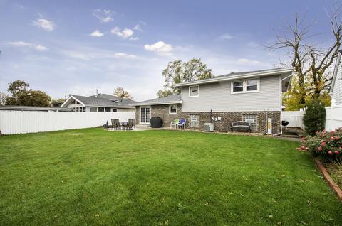 8035 S Oketo Ave, Bridgeview, IL 60455 photo 3