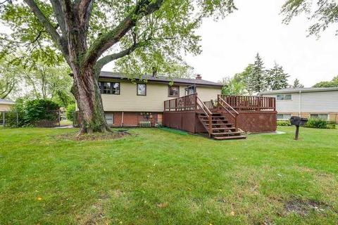672 Madelyn Dr, Des Plaines, IL 60016 photo 24