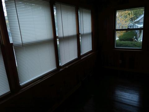 159 Moseley St, Elgin, IL 60123 photo 3