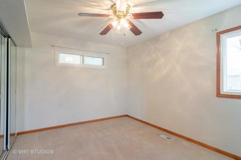 190 Westview St, Hoffman Estates, IL 60169 photo 11