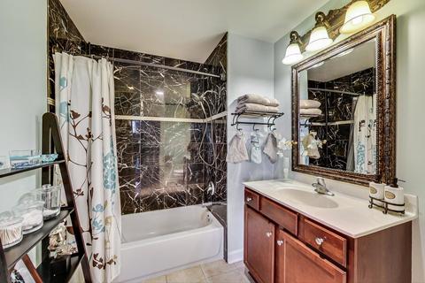 100 E 14th St #1002, Chicago, IL 60605 photo 29