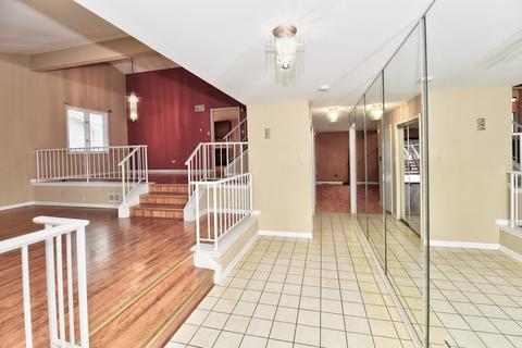 17606 Arlington Ln, Hazel Crest, IL 60429 photo 4