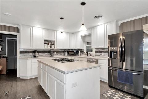 1260 Justine Dr, Kankakee, IL 60901 photo 2