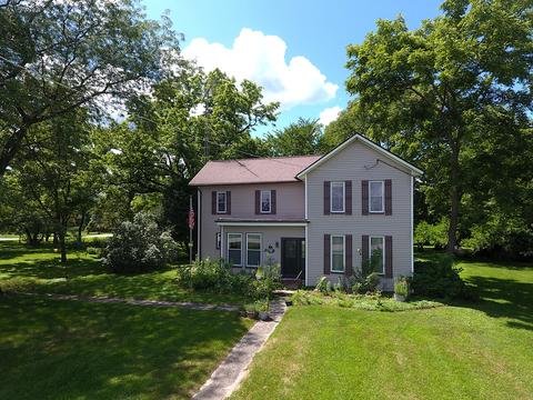 1335 N Gorham Rd, Morris, IL 60450 photo 1
