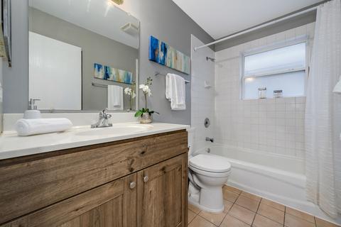 1511 E 72nd Pl, Chicago, IL 60619 photo 7