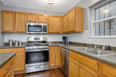 1511 E 72nd Pl, Chicago, IL 60619 photo 12