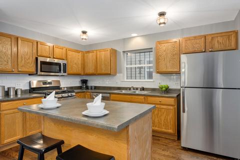 1511 E 72nd Pl, Chicago, IL 60619 photo 11