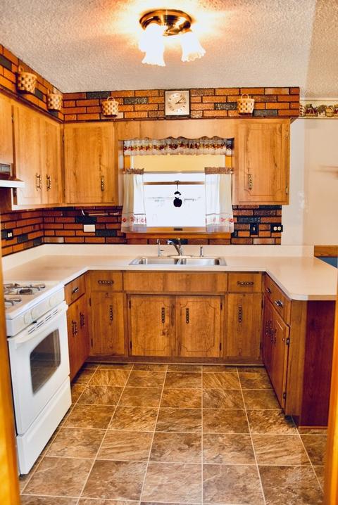 3203 Morgan St, Steger, IL 60475 photo 8