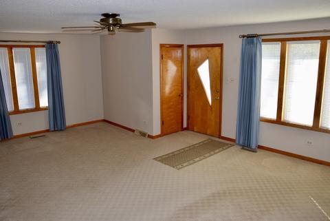 3203 Morgan St, Steger, IL 60475 photo 6