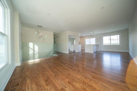 5198 Chambers Dr, Hoffman Estates, IL 60010 photo 9